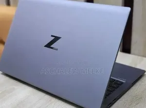 New Laptop HP ZBook Firefly 14 G7 16GB Intel Core I7 SSD 512GB