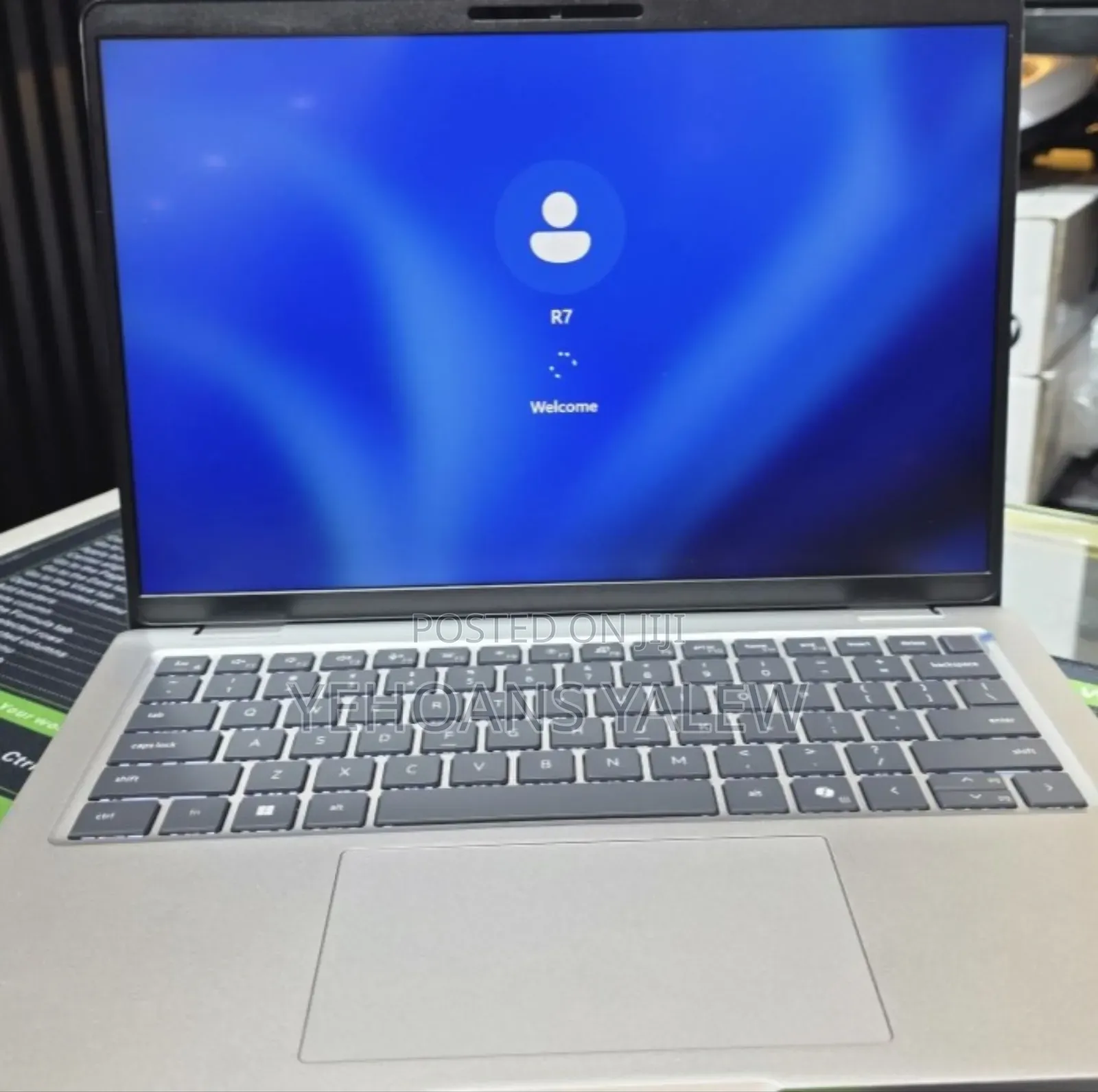New Laptop Dell Pro Max 14 32GB AMD Ryzen 7 SSD 512GB