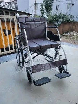 Toilet+Pot Wheelchair塞፫wheelchair+Commodo粵፼wheelchair*€Wheelchair
