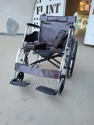 Leather Seat Toilet Wheelchair两፳wheelchair""Wheelchair支路wheelchair