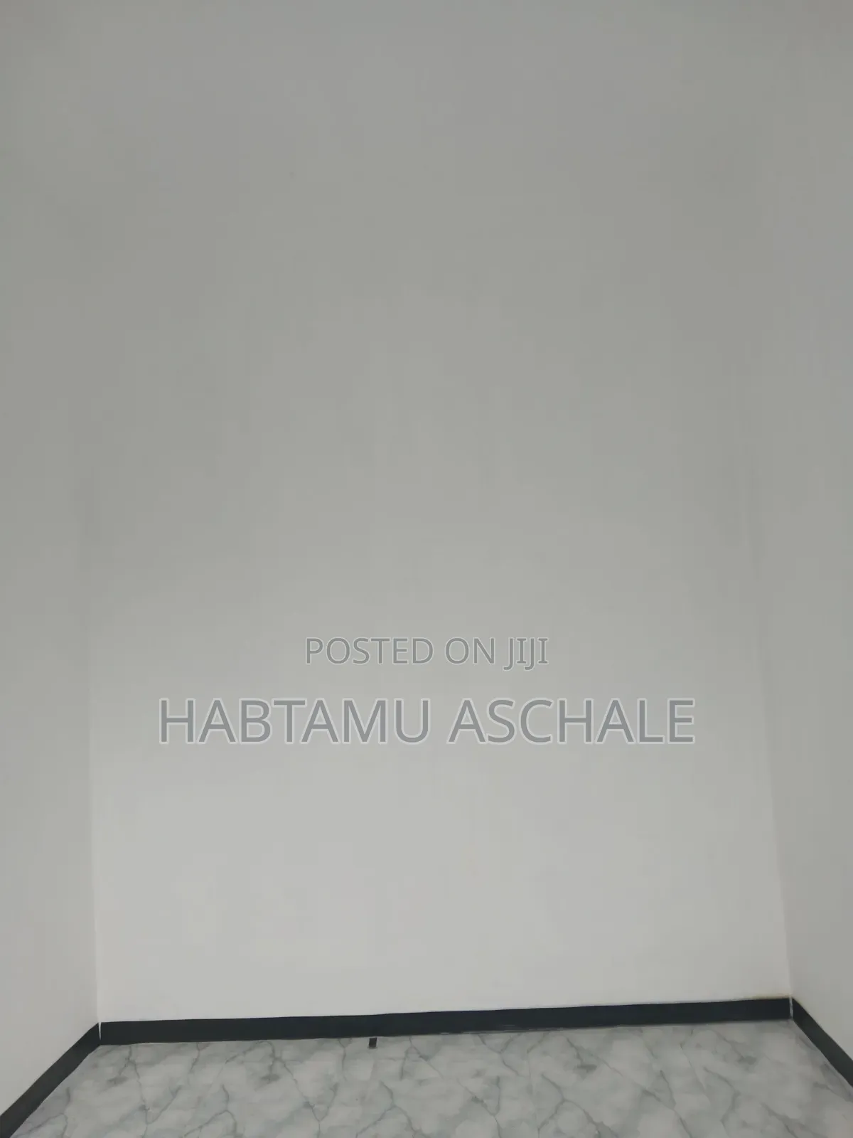 # ጃክሮስ የሚከራይ ሱቅ ለፋርማሲ ለተለያየ ነገር 60 ካሬ 75,000ብር # 60ካሬ