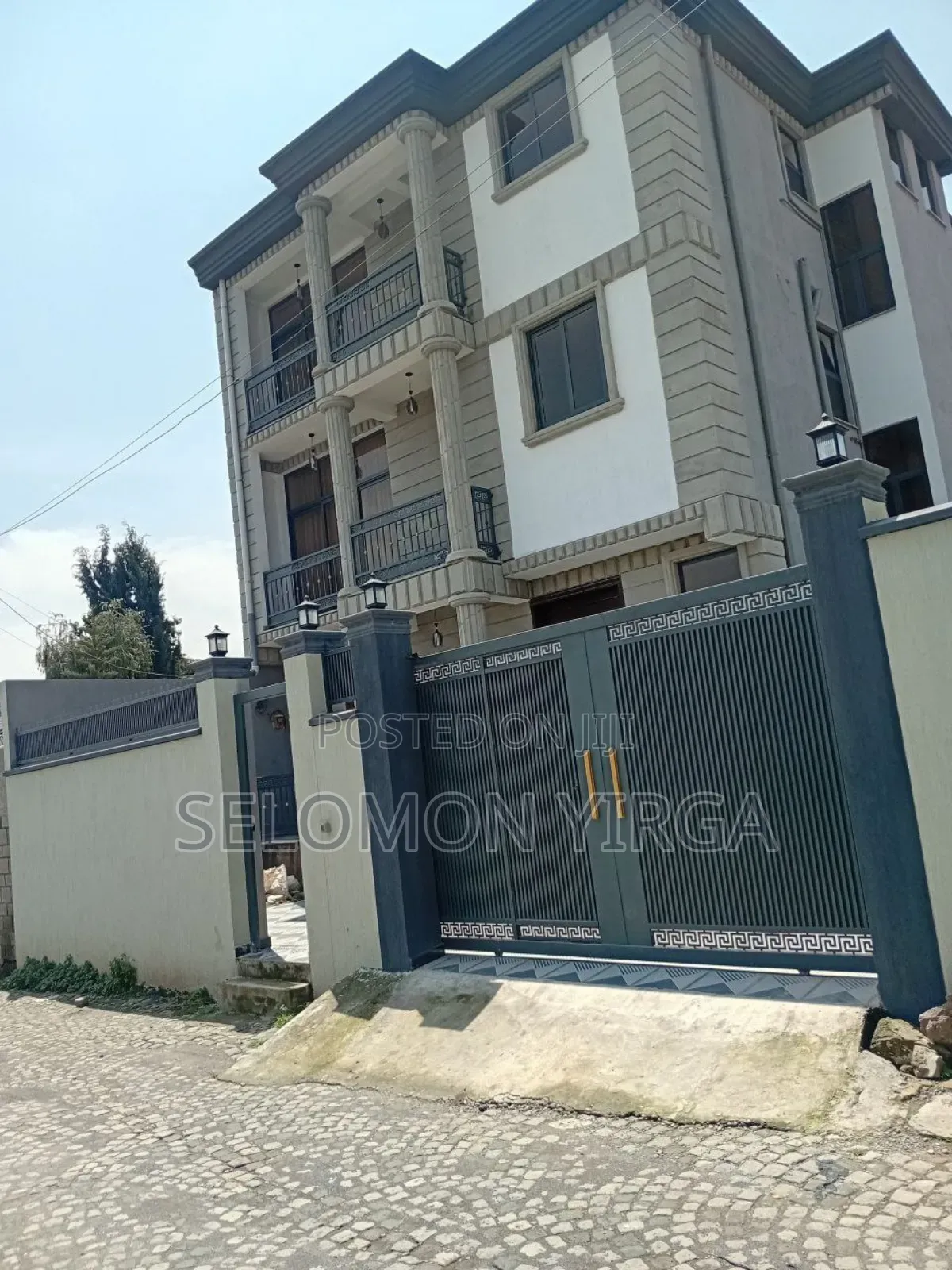 6bdrm Farm House in Adis Ababa, Yeka for sale