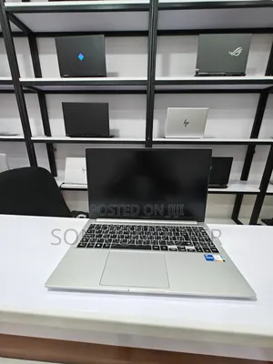 New Laptop Samsung Chromebook 3 11 8GB Intel Core I5 SSD 512GB