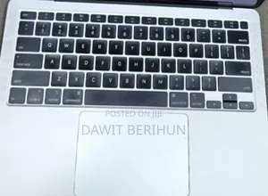 Photo - New Laptop Apple MacBook Air 2020 8GB Intel Core I5 SSD 512GB