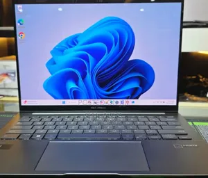 New Laptop Asus ZenBook UX32A 8GB Intel Core Ultra 5 SSD 512GB