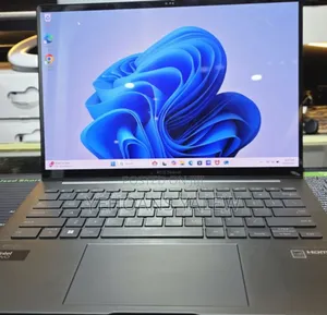 New Laptop Asus ZenBook UX31A 8GB Intel Core Ultra 5 SSD 512GB