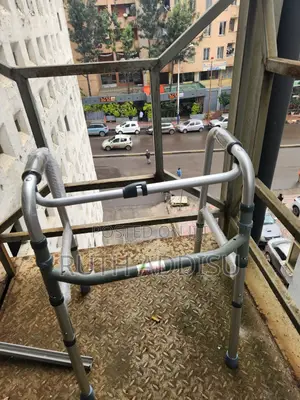 Photo - Foldable Walker軍方stainless Medical Walker簾你medical Walker腕力walker New