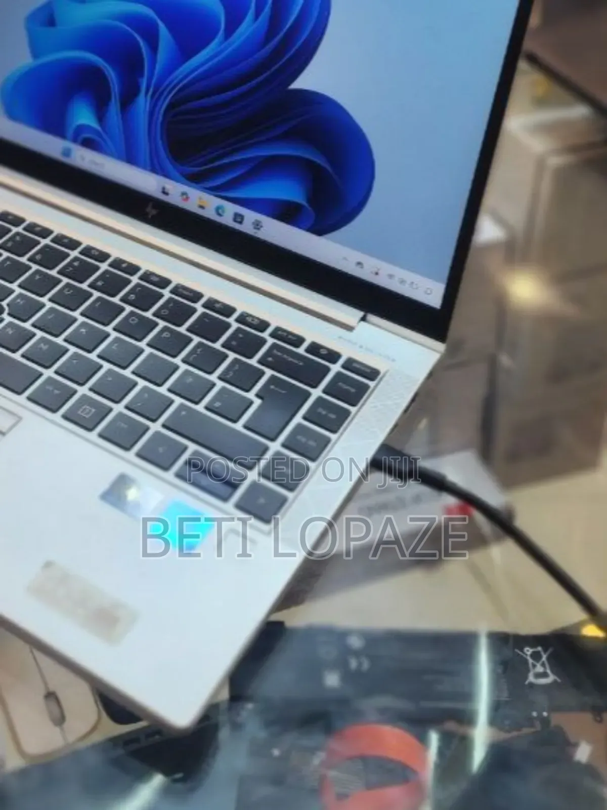 New Laptop HP EliteBook 840 G8 16GB Intel Core I7 SSD 512GB