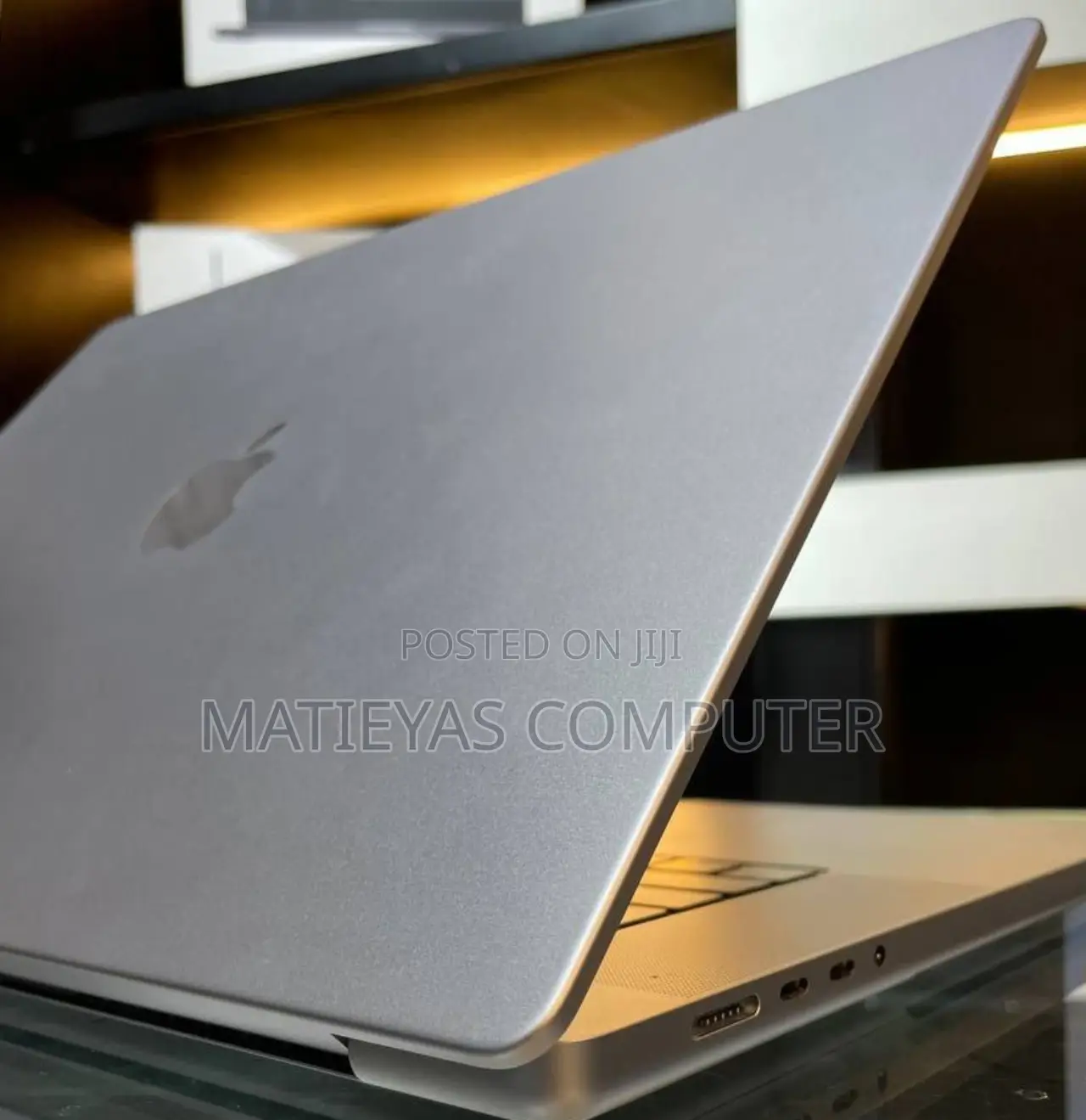 New Laptop Apple MacBook Pro 2021 M1 32GB Apple M1 SSD 1T