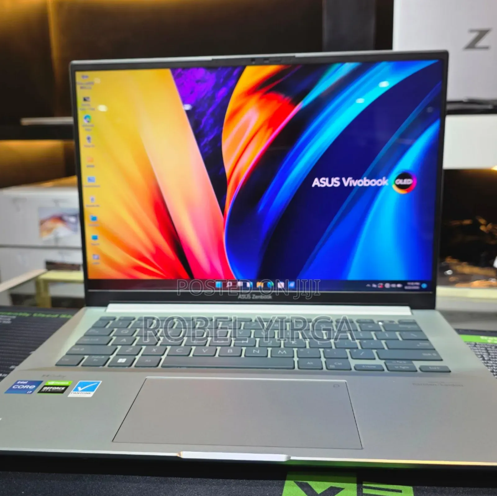 New Laptop Asus Zenbook 14 UX434 16GB Intel Core I7 SSD 512GB