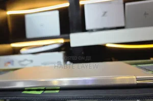 New Laptop Lenovo Yoga 9i 16GB Intel Core I7 SSD 1T