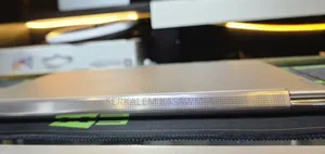 New Laptop Lenovo Yoga 9i 16GB Intel Core I7 SSD 1T