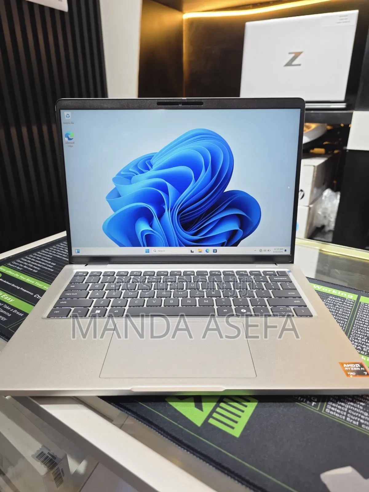 New Laptop Dell 32GB AMD Ryzen 7 SSD 512GB