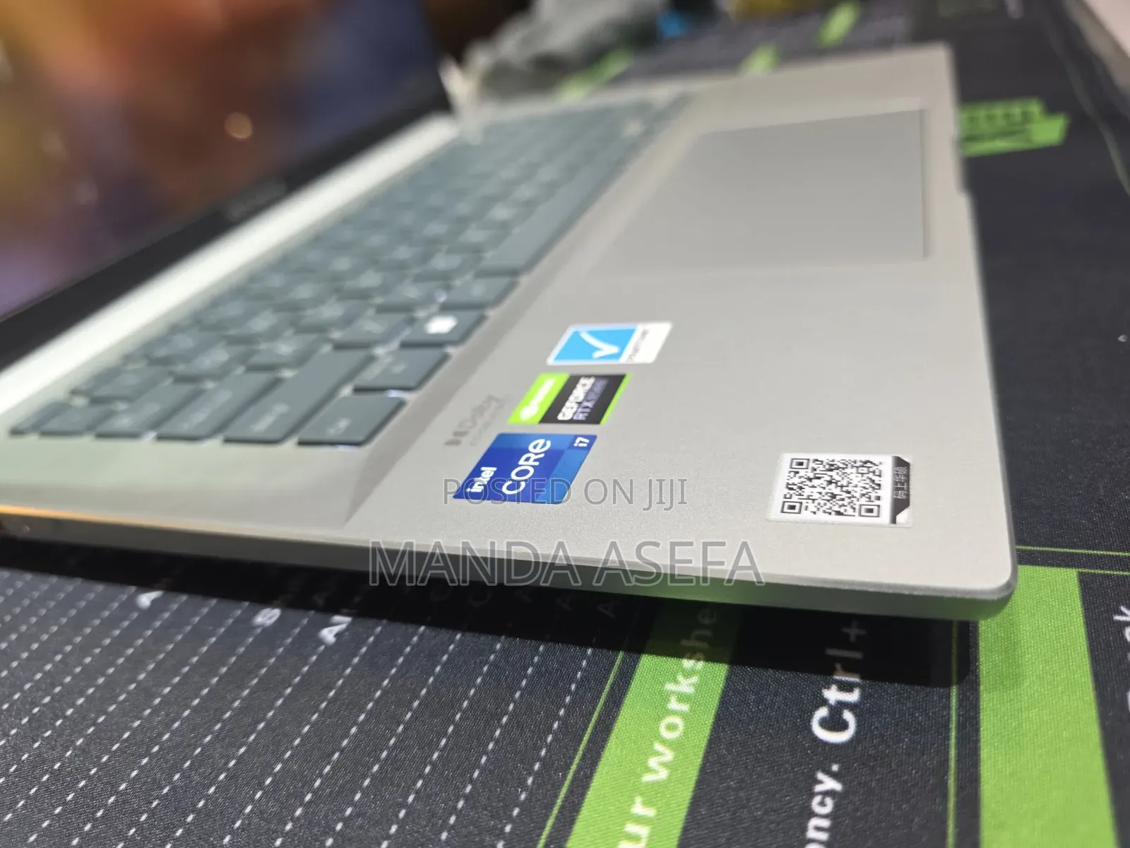 New Laptop Asus Zenbook 14 UX434 16GB Intel Core I7 SSD 512GB