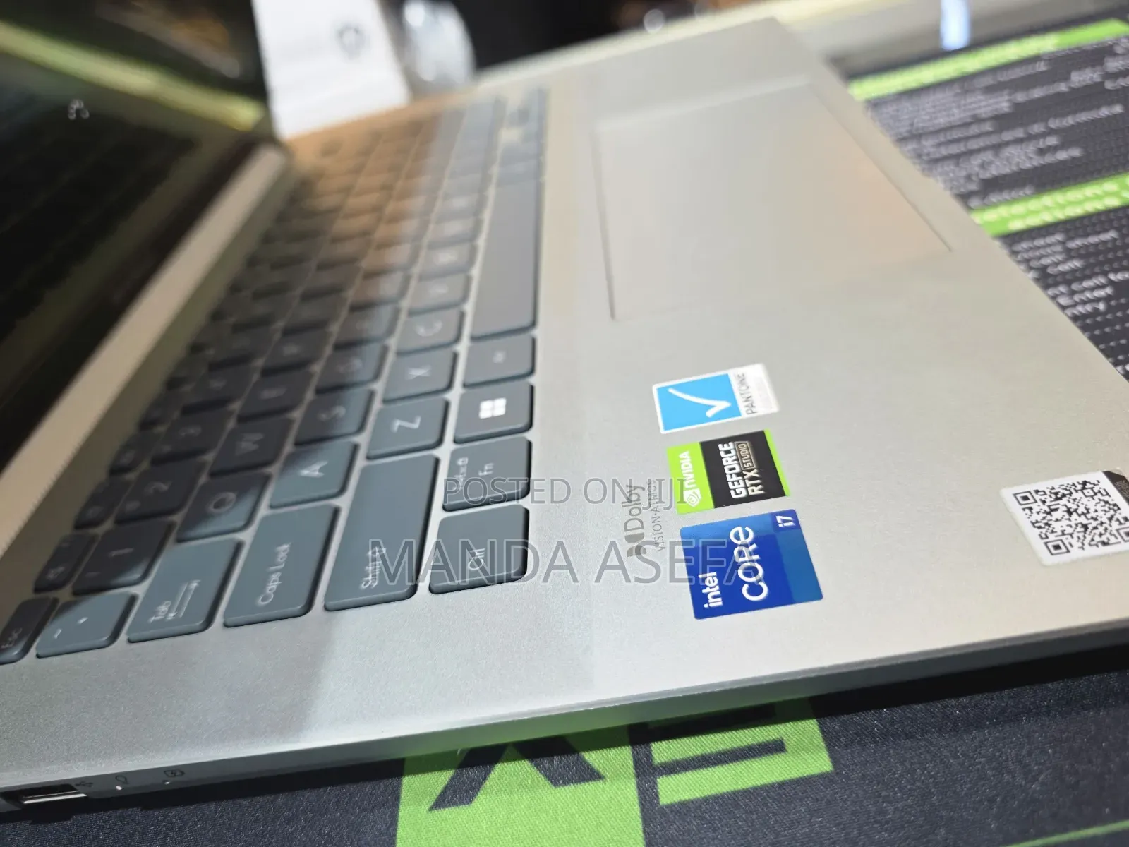 New Laptop Asus Zenbook 14 UX434 16GB Intel Core I7 SSD 512GB