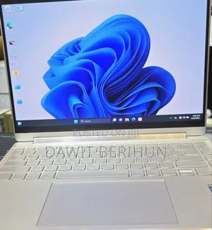 Photo - New Laptop Lenovo Yoga 9i 16GB Intel Core I7 SSD 1T