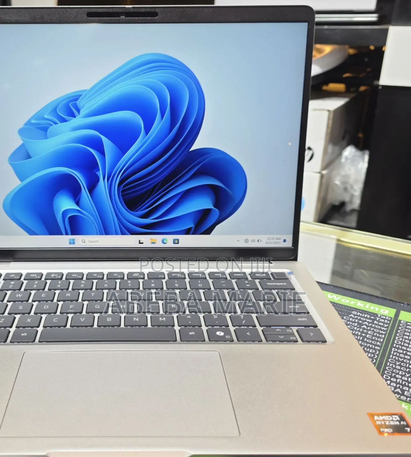 New Laptop Dell Pro 14 32GB AMD Ryzen 7 SSD 512GB