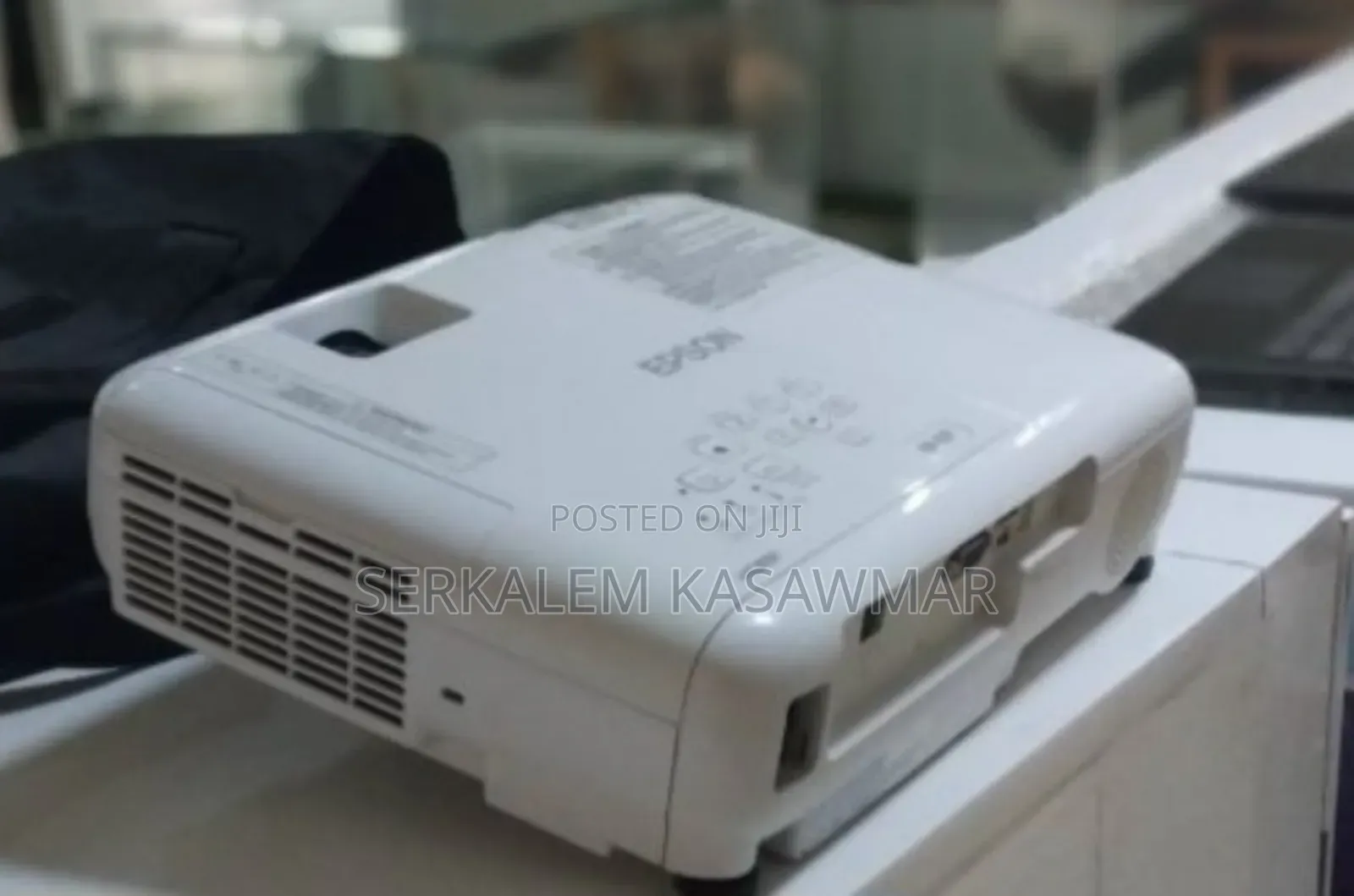 1epson Projector Model Name: Eb-E01 Hardware In