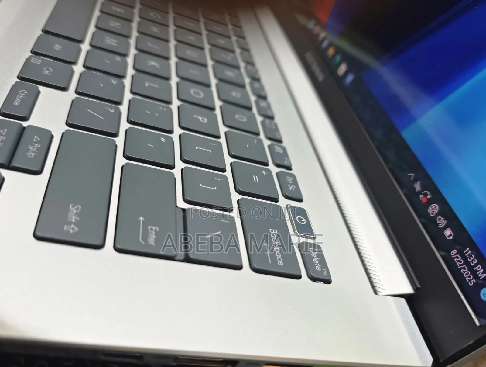 New Laptop Asus Zenbook 14 UX434 16GB Intel Core I7 SSD 512GB