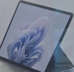 New Laptop Microsoft Surface 2 16GB Intel Core i7 SSD 512GB