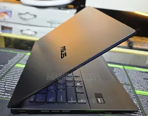 New Laptop Asus ZenBook 13 UX331UN 8GB Intel Core Ultra 5 SSD 512GB