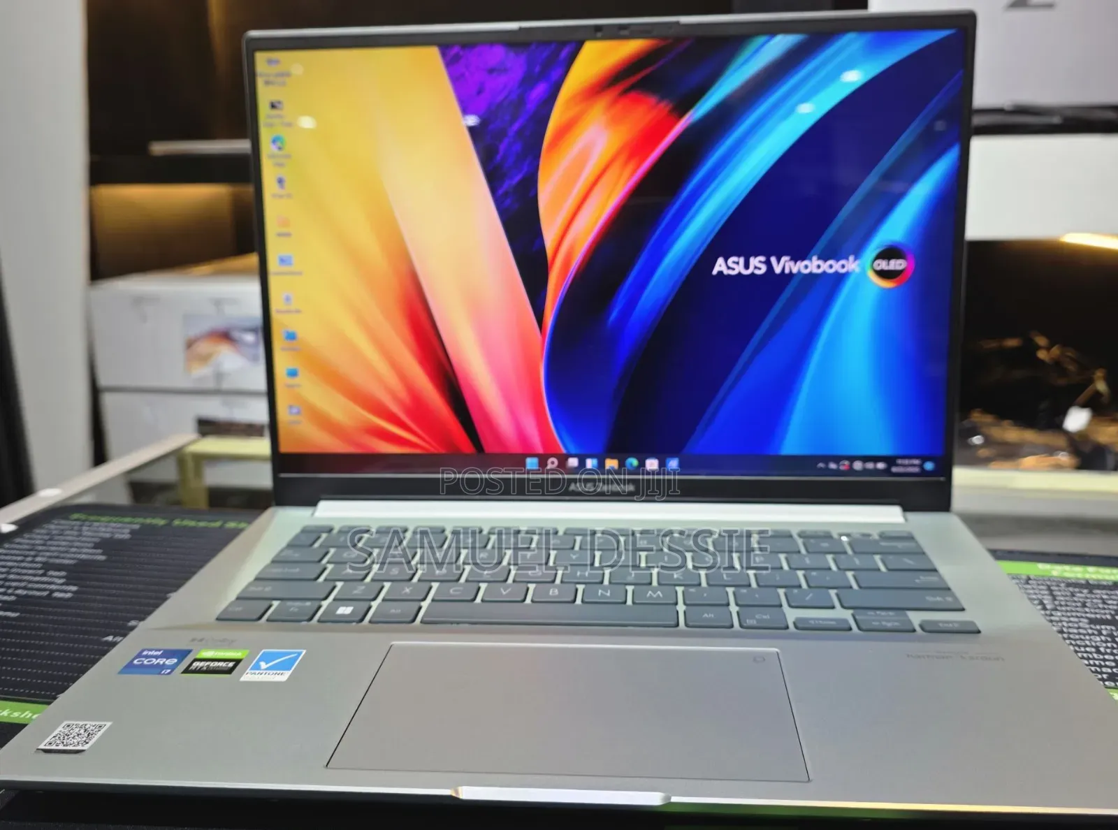 New Laptop Asus Zenbook 14 UX434 16GB Intel Core I7 SSD 512GB