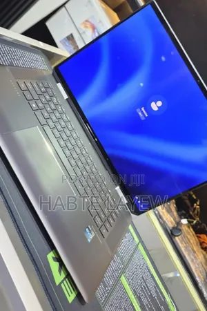 Photo - New Laptop HP Spectre X360 15 16GB Intel Core I7 SSD 1T