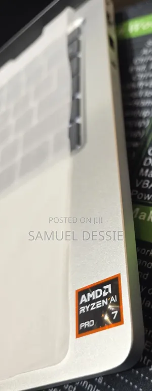 New Laptop Dell Pro 13 16GB AMD Ryzen 7 SSD 512GB