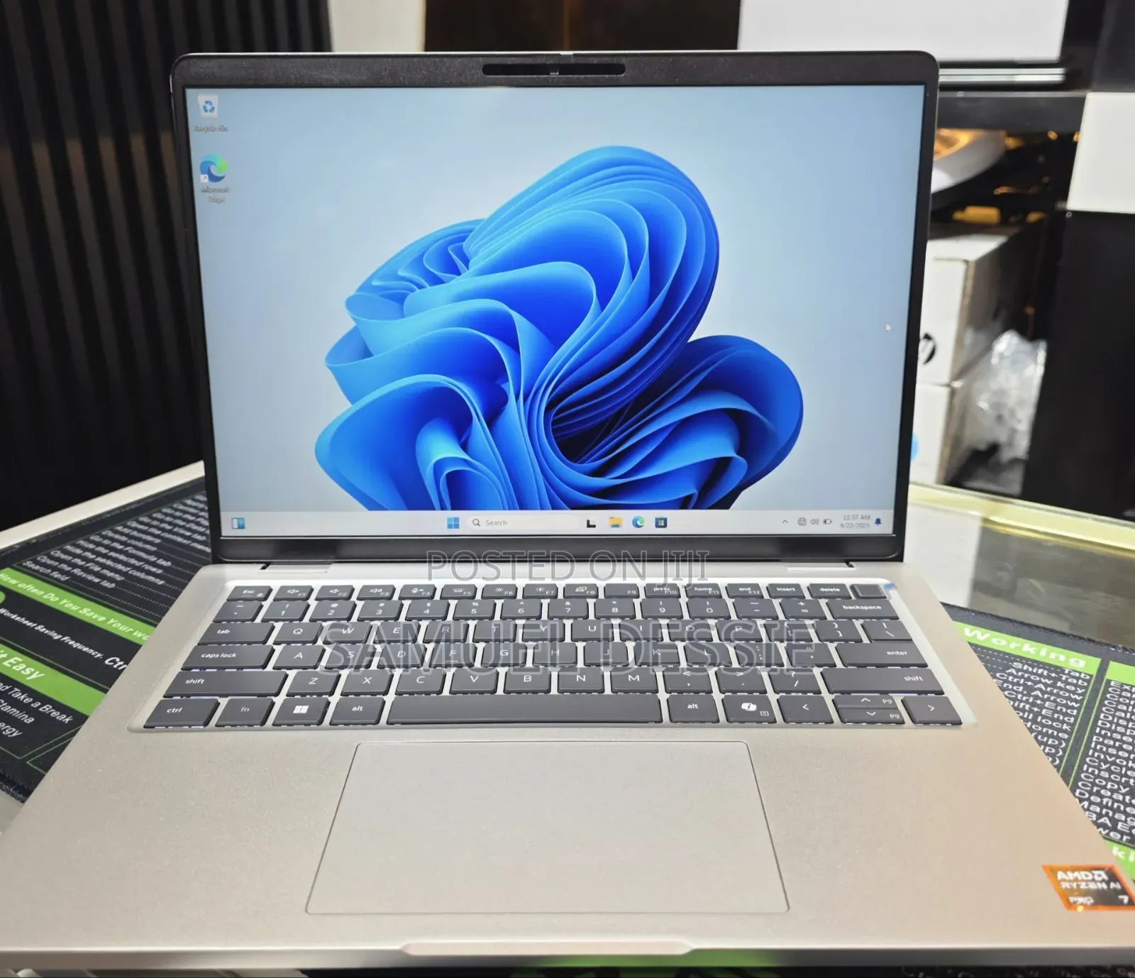 New Laptop Dell Pro 13 16GB AMD Ryzen 7 SSD 512GB