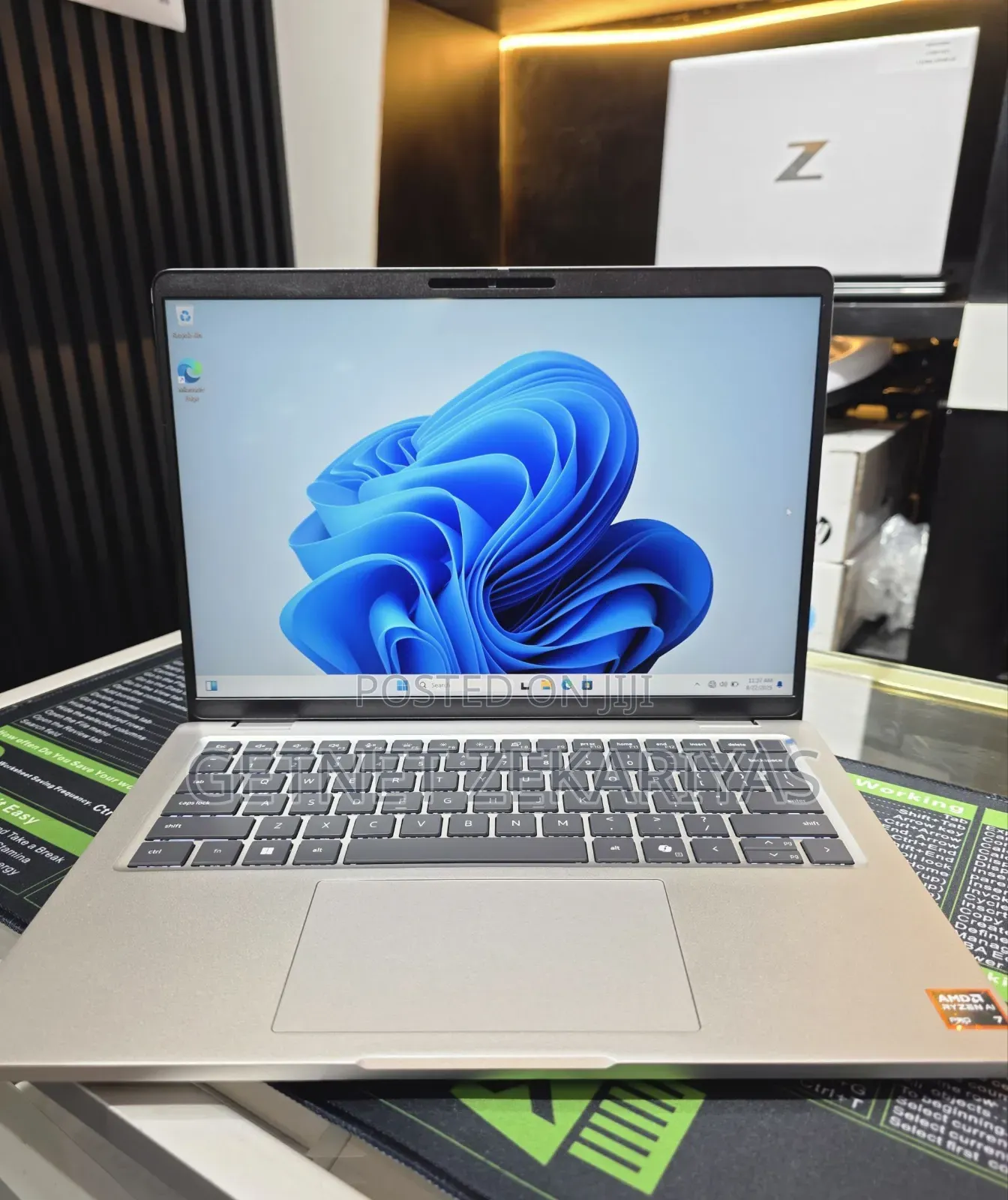 New Laptop Dell Pro 14 32GB AMD Ryzen 7 SSD 512GB