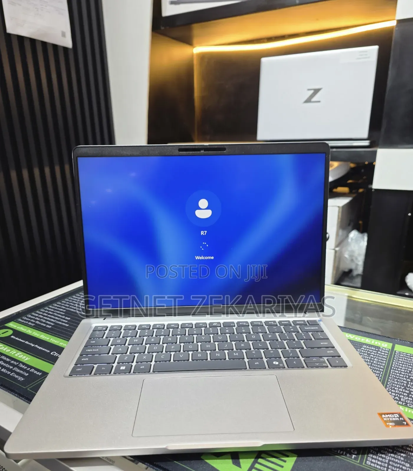 New Laptop Dell Pro 14 32GB AMD Ryzen 7 SSD 512GB