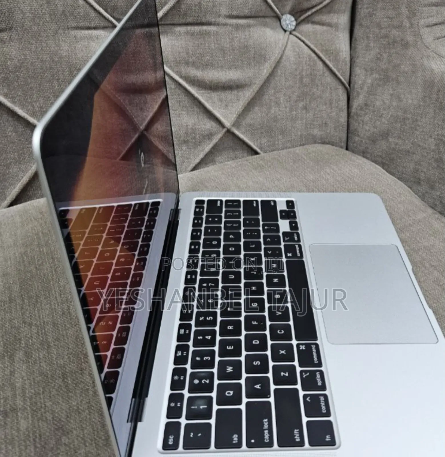 New Laptop Apple MacBook Air 2020 8GB Intel Core I5 SSD 512GB