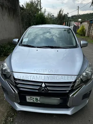 Photo - Mitsubishi Attrage 2022 Silver