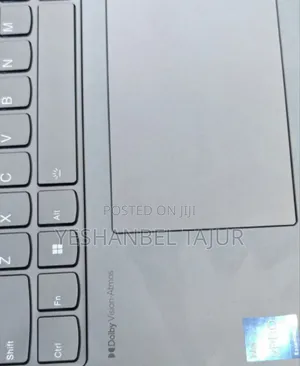 New Laptop Lenovo Yoga 7i 16GB Intel Core I7 SSD 1T