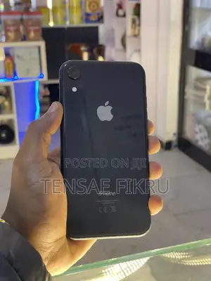 Apple XR 64 GB Black