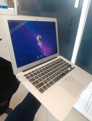 New Laptop Apple MacBook Air 8GB Intel Core I5 SSD 256GB