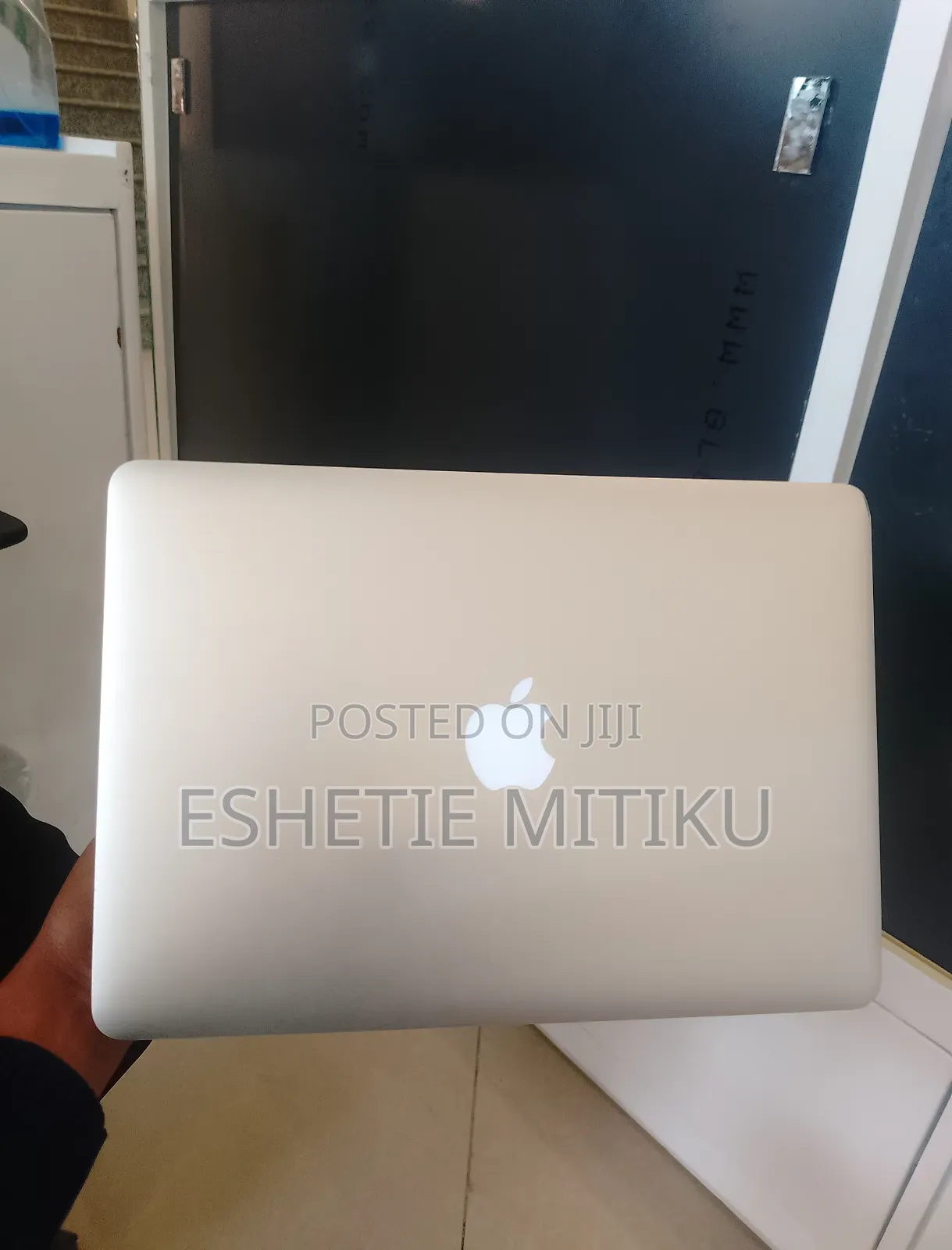 New Laptop Apple MacBook Air 8GB Intel Core I5 SSD 256GB