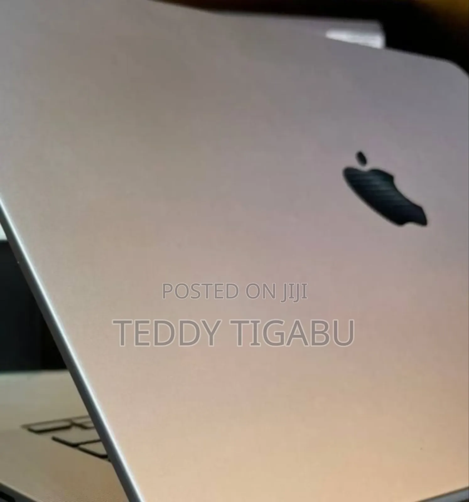 New Laptop Apple MacBook Pro 2021 M1 16GB Apple M1 SSD 32GB