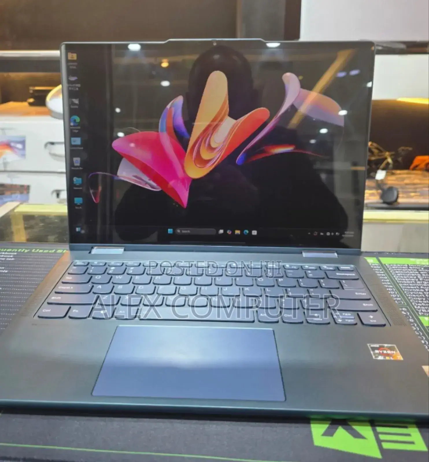 New Laptop Lenovo ThinkPad Yoga 16GB AMD Ryzen 7 SSD 1T