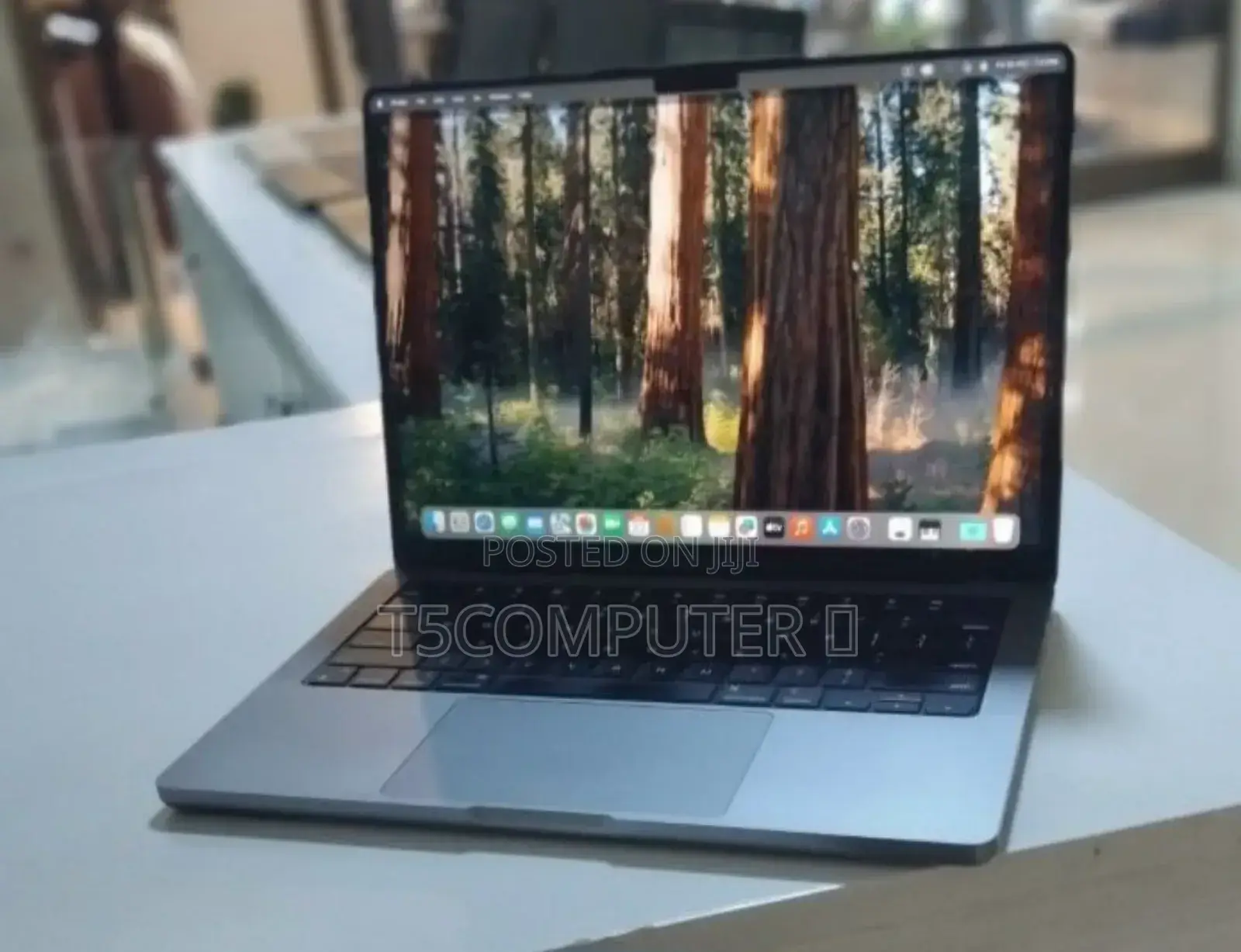 New Laptop Apple MacBook Pro 2020 M1 16GB Apple M1 Pro SSD 512GB