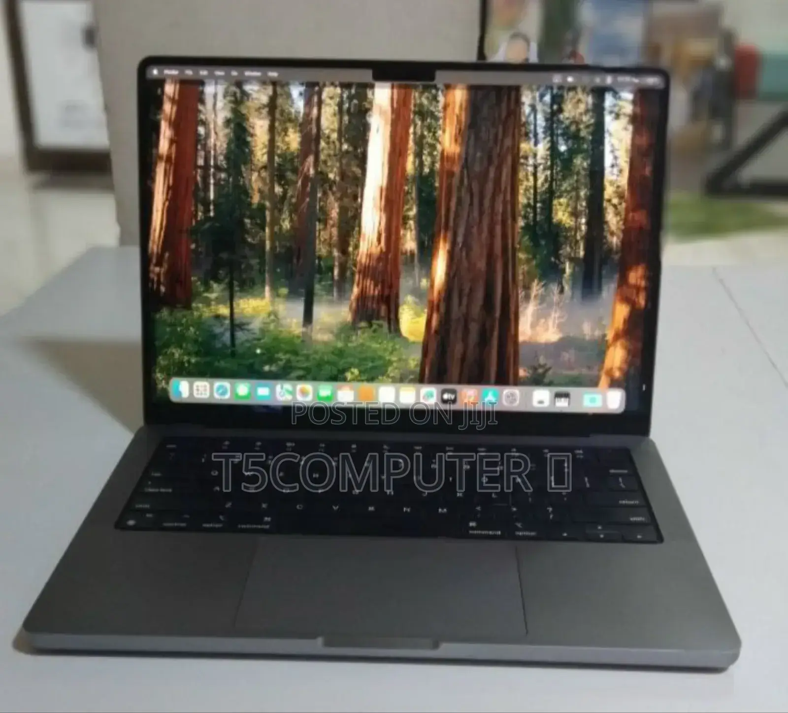 New Laptop Apple MacBook Pro 2020 M1 16GB Apple M1 Pro SSD 512GB