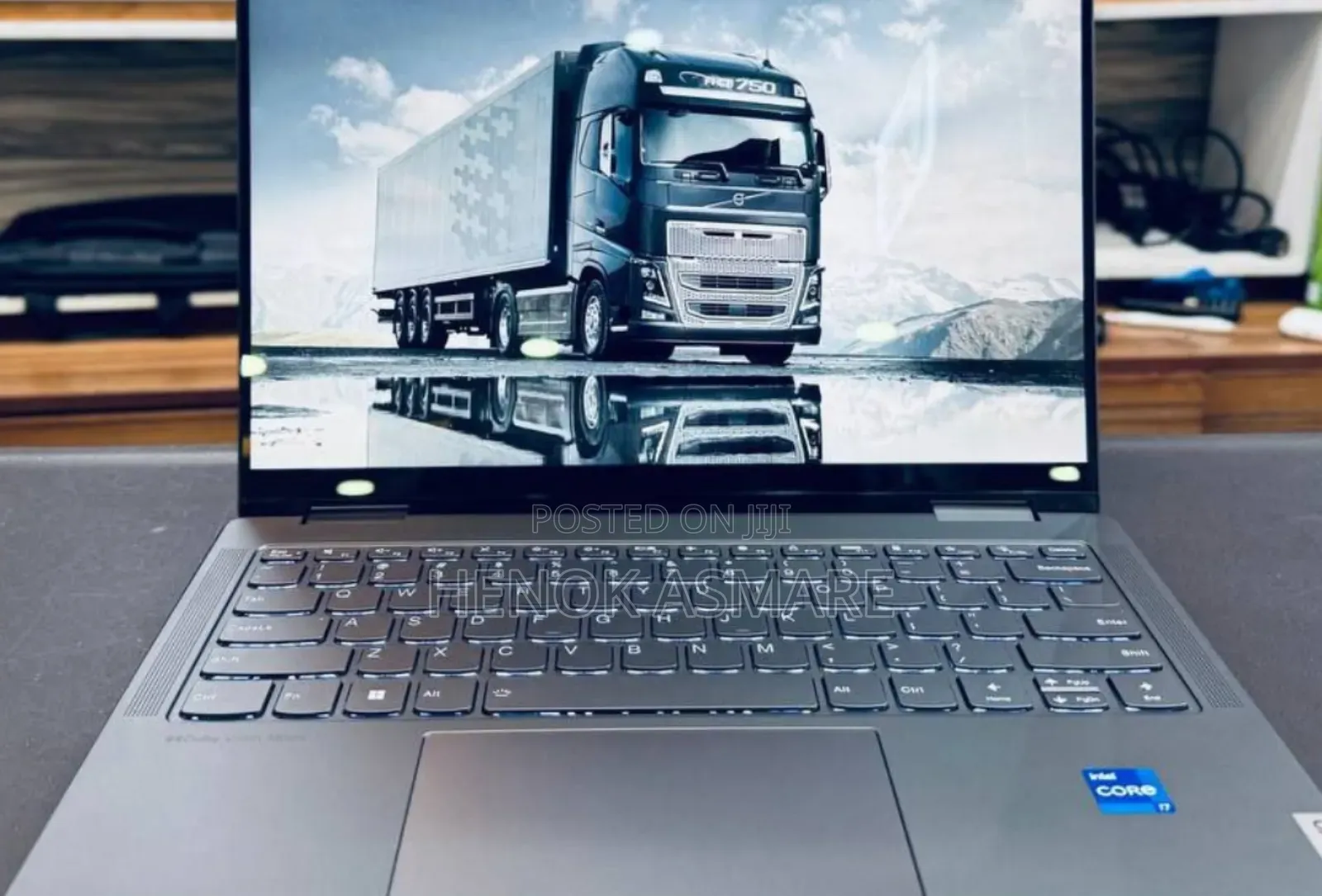 New Laptop Lenovo Yoga 7i 16GB Intel Core I7 SSD 512GB