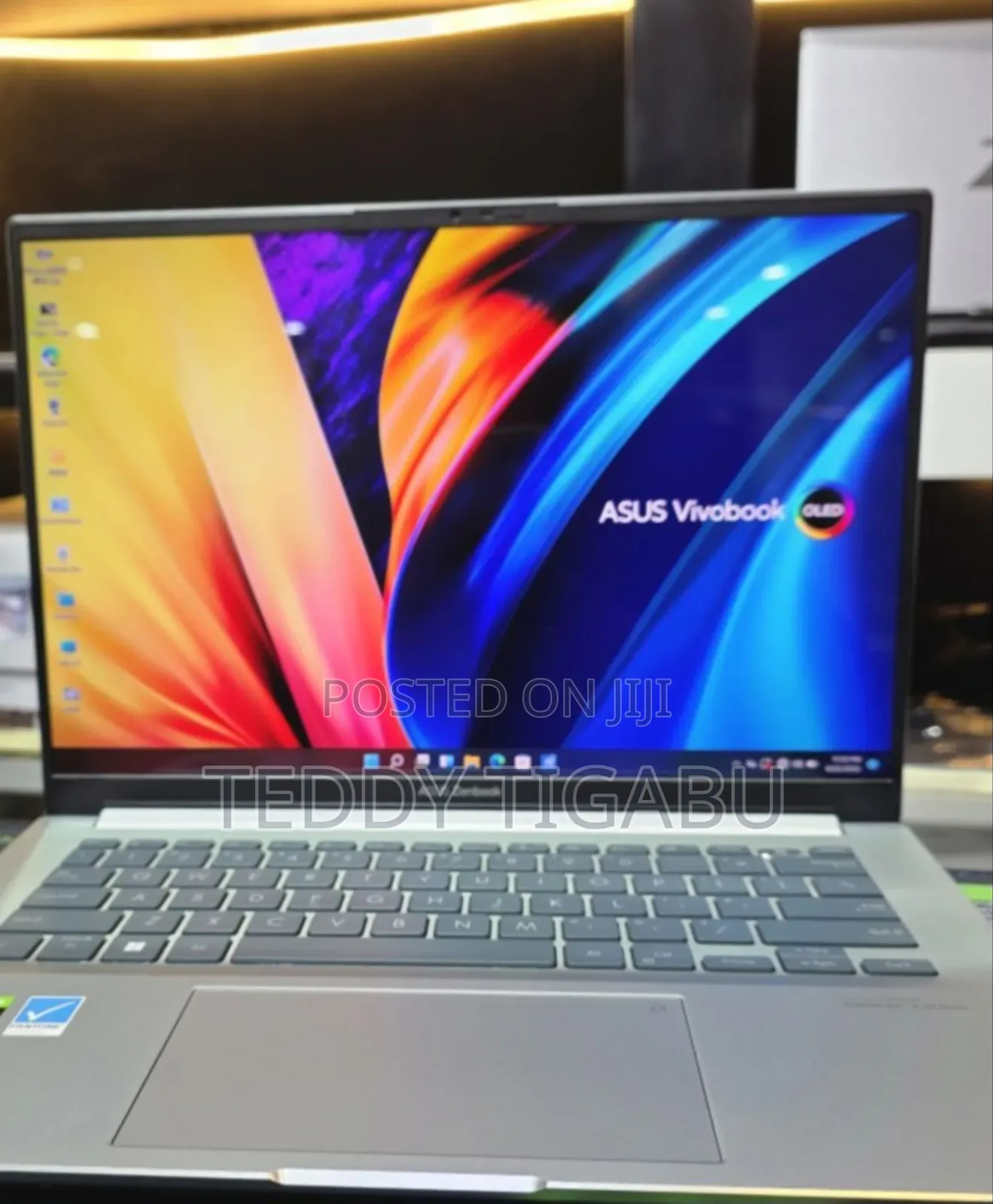 New Laptop Asus ZenBook 13 UX331UN 16GB Intel Core I7 SSD 512GB