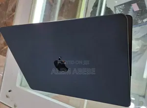 New Laptop Apple MacBook Air 2022 M2 8GB Apple M2 SSD 256GB