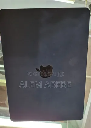 New Laptop Apple MacBook Air 2022 M2 8GB Apple M2 SSD 256GB