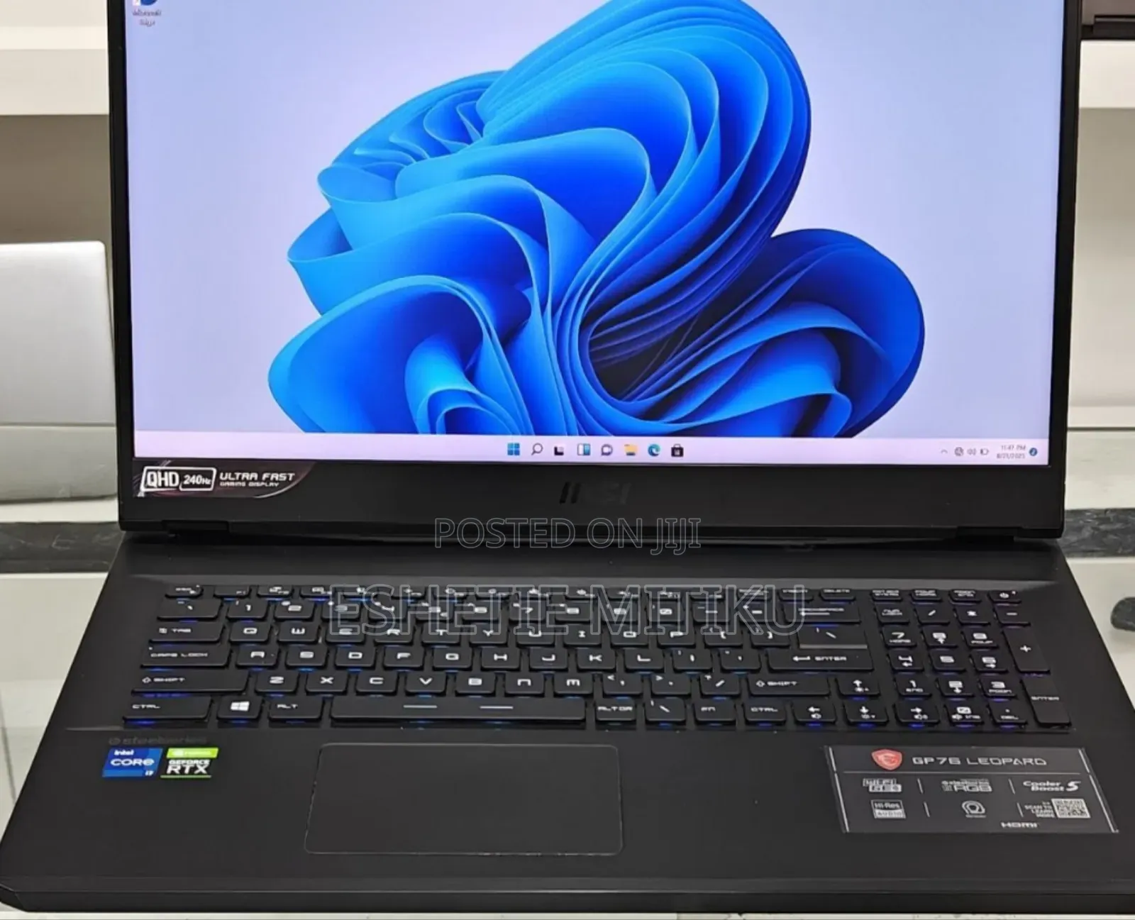 New Laptop MSI GP75 Leopard 16GB Intel Core I7 SSD 1T