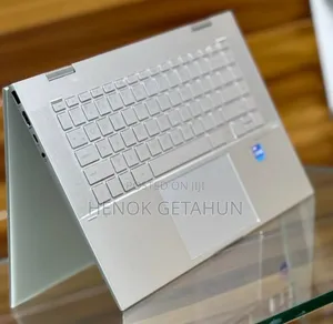 Photo - New Laptop HP Pavilion 15 16GB Intel Core I5 SSD 512GB