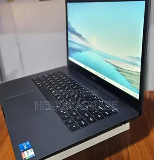 New Laptop Apple MacBook 8GB Intel Core I5 SSD 512GB