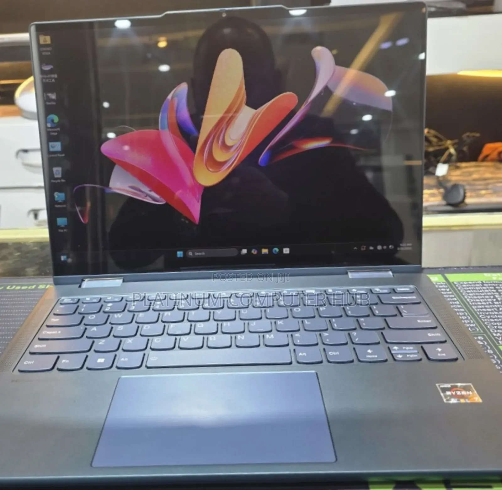 New Laptop Lenovo Yoga 2 16GB AMD Ryzen 7 SSD 1T