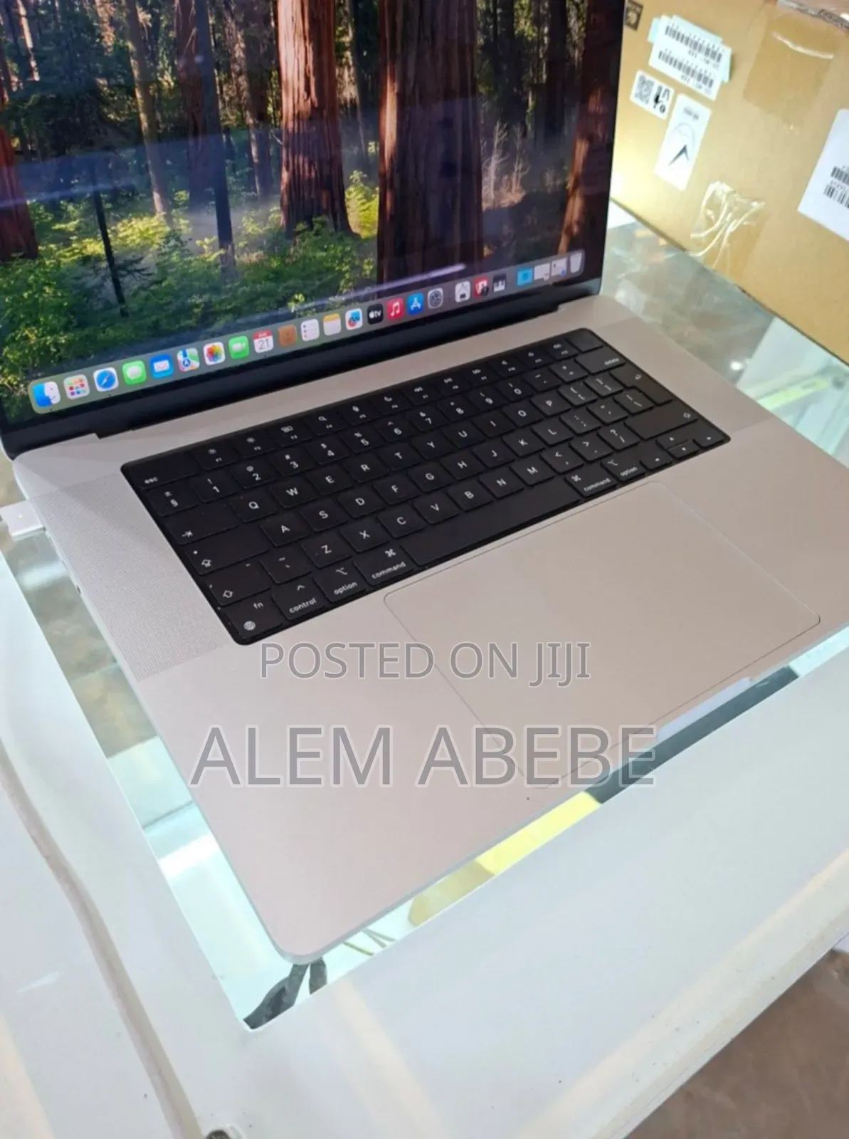 New Laptop Apple MacBook Pro M1 16GB Apple M1 Pro SSD 1T